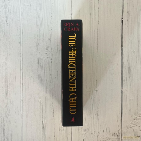 The Thirteenth Child: The Number 1 New York Times Bestseller - Erin A. Craig [KSIĄŻKA]