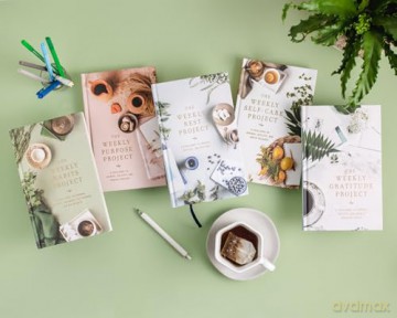 The Weekly Rest Project: A Challenge to Journal, Reflect, and Restore (The Weekly Project Series) - Zondervan [KSIĄŻKA]