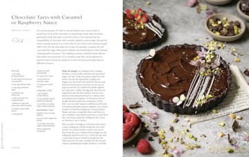 Turkuaz Kitchen: Traditional and Modern Dough Recipes for Sweet and Savory Bakes: A Baking Book - Betül Tunç [KSIĄŻKA]