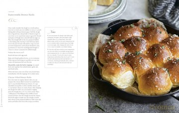 Turkuaz Kitchen: Traditional and Modern Dough Recipes for Sweet and Savory Bakes: A Baking Book - Betül Tunç [KSIĄŻKA]