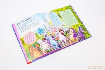 Unicorn Academy: The Magical Guide: The perfect introduction for fans of the hit Netflix show (Unicorn Academy: TV tie-in titles) - Nosy Crow [KSIĄŻKA]