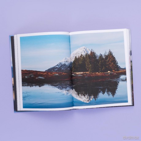 Unseen Scotland: The Hidden Places, History and Lore of the Wild Scottish Landscape - Bryan Millar Walker [KSIĄŻKA]