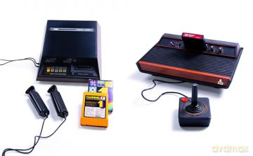 Video Games: A Retro-Spective: From Pong to the PS5 - Nicolo Mulas Marcello [KSIĄŻKA]