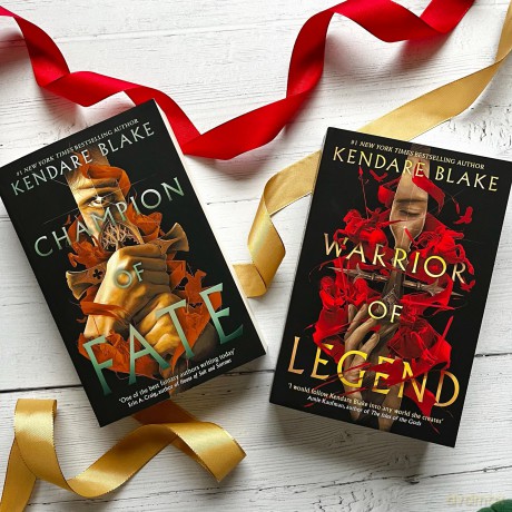 Warrior of Legend - Kendare Blake [KSIĄŻKA]