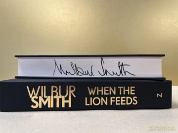 When the Lion Feeds: The book that started it all - Wilbur Smith [KSIĄŻKA]