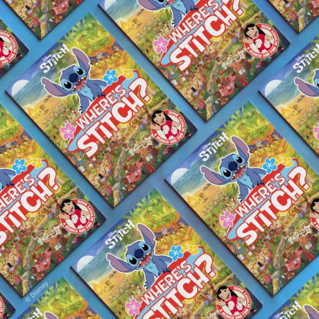 Where's Stitch: A Disney search-and-find activity book - Walt Disney [KSIĄŻKA]