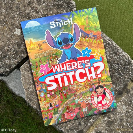 Where's Stitch: A Disney search-and-find activity book - Walt Disney [KSIĄŻKA]