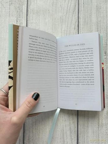 Witches, Wizards and Sorcerers: Myths and Legends (Macmillan Collector's Library) - Jean Menzies [KSIĄŻKA]