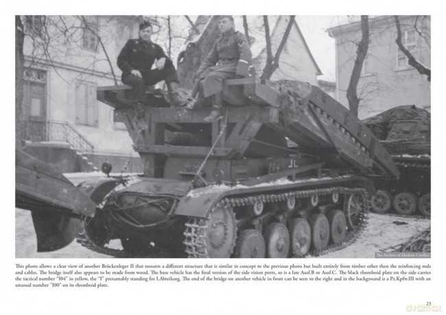 Ww2 Vehicles: Through the Lens Volume 4 - Jon Feenstra [KSIĄŻKA]