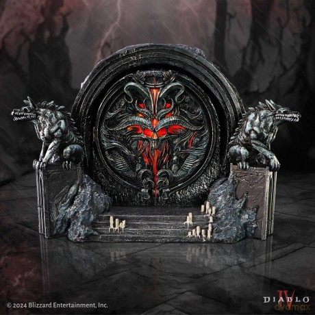 DiabloÂŽ IV Hells Gate Box 22cm [FIGURKA]