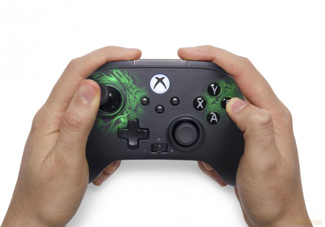 PowerA Fusion Pro Wireless Controller With Lumectra (Xbox Series X - S)