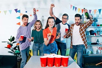 Winkee - Beer Pong Set - Classic Beer Pong - 20 cups and 10 balls