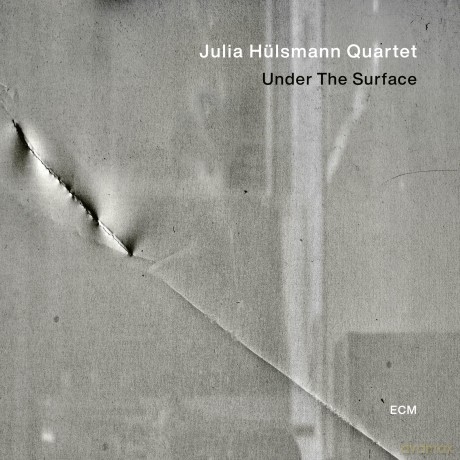 Julia Hulsman: Under The Sufrace [Winyl]