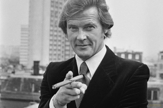 From Roger Moore. With Love [Blu-Ray]