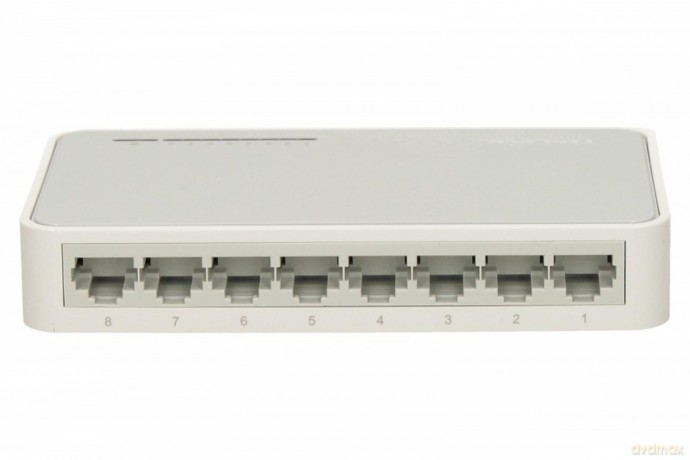 SF1008D switch L2 8x10/100 Desktop