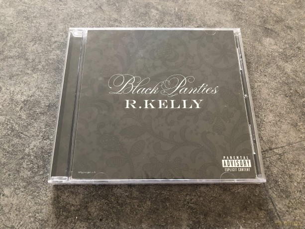 R Kelly: Black Panties [CD]
