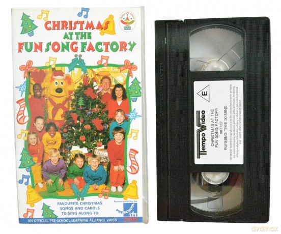 Christmas at the Fun Song Factory: Christmas At The Fun Song Factory [CD]