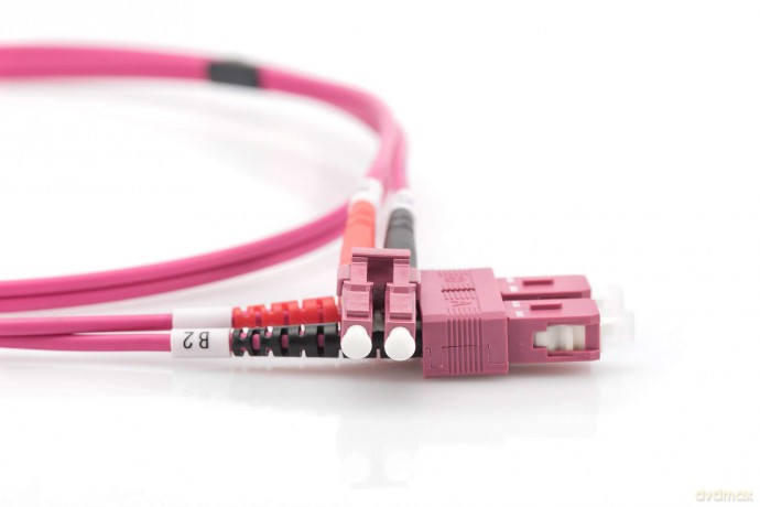 Lwl Duplexkabel Lc<>Sc 2m Om4: Digitus Dk2532024 Cavo Fibra Ottica Lc A Sc, Multimode Duplex 50/125 Om4, 2 M [CD]
