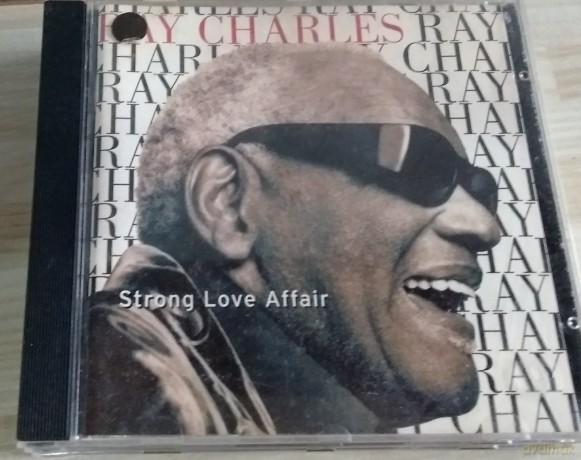 Ray Charles: Strong Love Affair [CD]