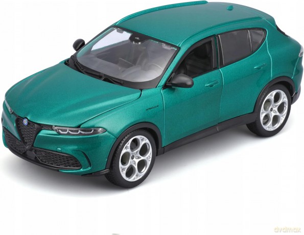 Bburago Model Alfa Romeo Tonale Green (12) 1:24