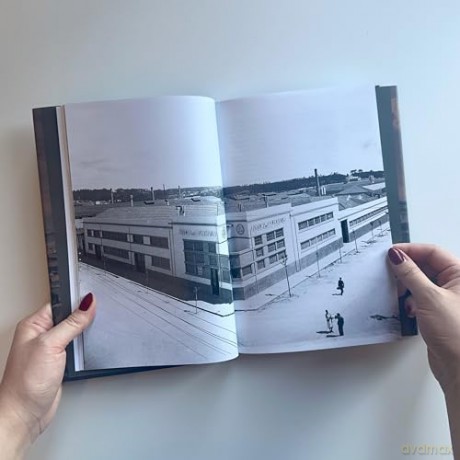 Architecture Follows Fish: An Amphibious History of the North Atlantic - Andre Tavares [KSIĄŻKA]