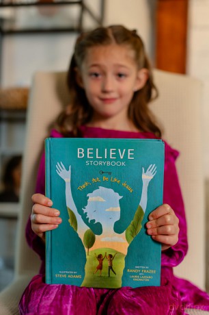 Believe Storybook: Think, Act, Be Like Jesus - Randy Frazee [KSIĄŻKA]