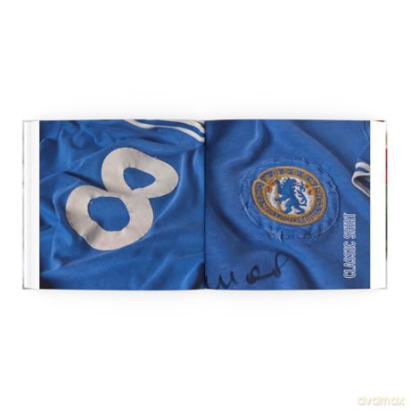 Blue is the Colour: The Complete History of the Chelsea Shirt - Nik Yeomans [KSIĄŻKA]