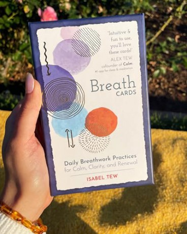 Breath Cards: Daily Breathwork Practices for Calm, Clarity, and Renewal - Isabel Tew [KSIĄŻKA]
