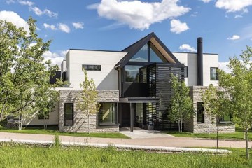 Designing Aspen: The Houses of Rowland+Broughton - John Rowland [KSIĄŻKA]