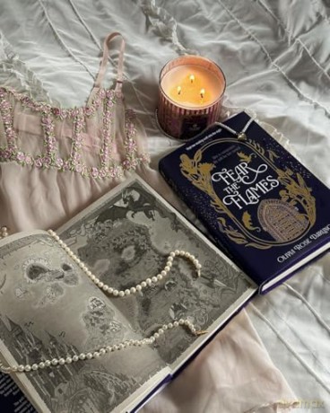Fear the Flames: Fourth Wing meets Game of Thrones in your next dragon-filled romantasy obsession - Olivia Rose Darling [KSIĄŻKA]