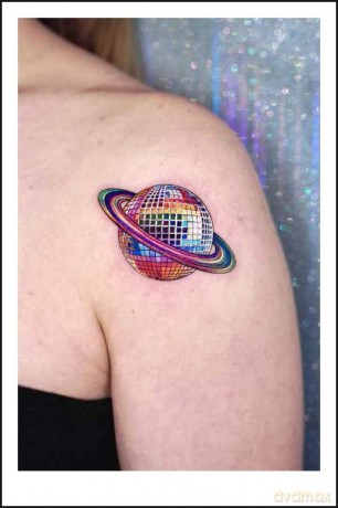 Fine Line Tattoos: The World's Finest Tattoo Artists - Sven Rayen [KSIĄŻKA]