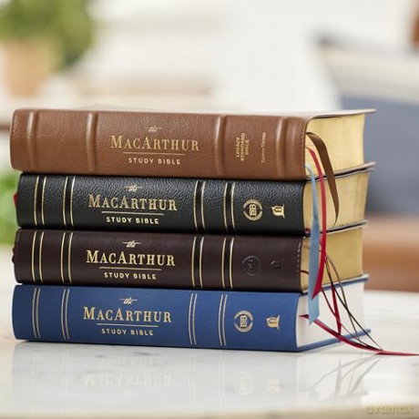 LSB MacArthur Study Bible 2nd Edition: Unleashing God's Truth One Verse at a Time (Hardcover, Comfort Print): Macarthur Study Bible: Unleashing God's Truth One Verse at a Time, Lsb, Comfort Print - John F. MacArthur [KSIĄŻKA]