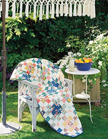 Moda Bake Shop - Rollin' Along: Quick and Easy Quilts from 2 1/2 Strips - Lissa Alexander [KSIĄŻKA]