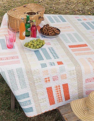 Moda Bake Shop - Rollin' Along: Quick and Easy Quilts from 2 1/2 Strips - Lissa Alexander [KSIĄŻKA]