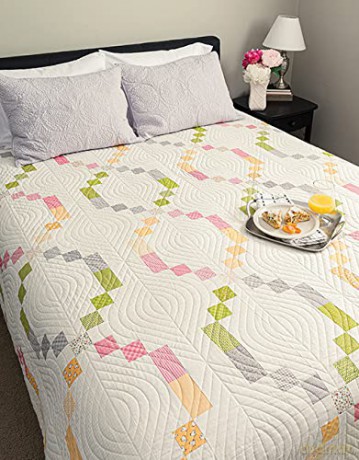 Moda Bake Shop - Rollin' Along: Quick and Easy Quilts from 2 1/2 Strips - Lissa Alexander [KSIĄŻKA]
