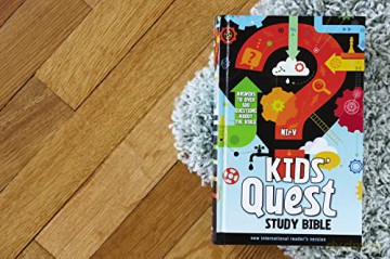 NIrV, Kids' Quest Study Bible, Hardcover: Answers to over 500 Questions about the Bible - Zondervan [KSIĄŻKA]