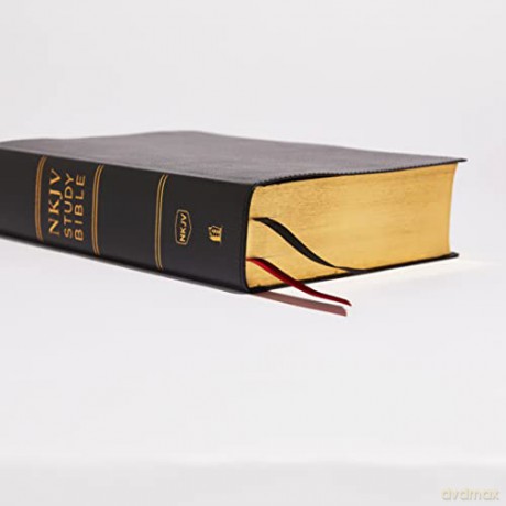 NKJV Study Bible, Premium Bonded Leather, Black, Comfort Print - Thomas Nelson [KSIĄŻKA]