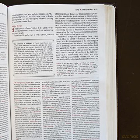 NKJV Study Bible, Premium Bonded Leather, Black, Comfort Print - Thomas Nelson [KSIĄŻKA]
