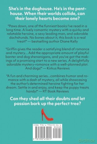 Paws off the Boss: A Romantic Comedy with Mystery and Dogs: 1 (Rescue Dog Romance) - Casey Griffin [KSIĄŻKA]