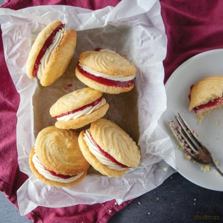 Planet Friendly Baking: Sustainable Recipes for Every Season - Rebecca Honeywell-Ward [KSIĄŻKA]