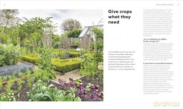 RHS Grow Food Anywhere: How to Plant the Right Crops in the Right Place and Help Your Garden Thrive - Lucy Chamberlain [KSIĄŻKA]