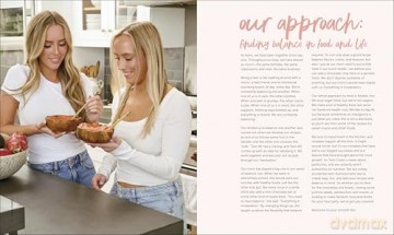 Smooth Life: Fun and Delicious Recipes from the Blender and Beyond!: A Cookbook - Author Ashley Johnston [KSIĄŻKA]