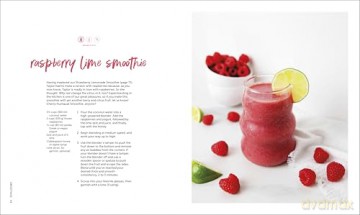 Smooth Life: Fun and Delicious Recipes from the Blender and Beyond!: A Cookbook - Author Ashley Johnston [KSIĄŻKA]