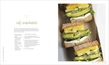 Smooth Life: Fun and Delicious Recipes from the Blender and Beyond!: A Cookbook - Author Ashley Johnston [KSIĄŻKA]