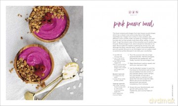 Smooth Life: Fun and Delicious Recipes from the Blender and Beyond!: A Cookbook - Author Ashley Johnston [KSIĄŻKA]