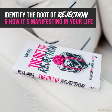 The Gift of Rejection: Harness Your Pain to Propel Your Purpose - Nona Jones [KSIĄŻKA]