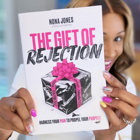 The Gift of Rejection: Harness Your Pain to Propel Your Purpose - Nona Jones [KSIĄŻKA]