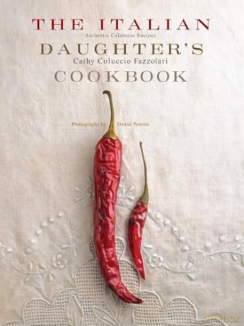 The Italian Daughter's Cookbook - Cathy Coluccio Fazzolari [KSIĄŻKA]