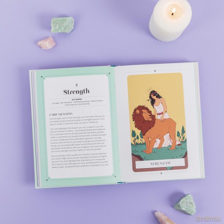 The Life-Changing Power of Tarot: Reading the Cards for Self-Empowerment - Georgia White [KSIĄŻKA]