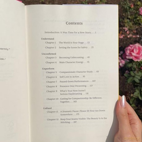 Unruly: A Guide to Reclaiming Your True Self - Shelah Marie [KSIĄŻKA]